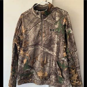 Under armour real tree half zip sweat shirt